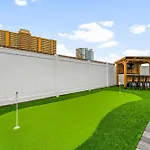 Juicy Vibes Pool Golf Grill Bar Games Near Beach