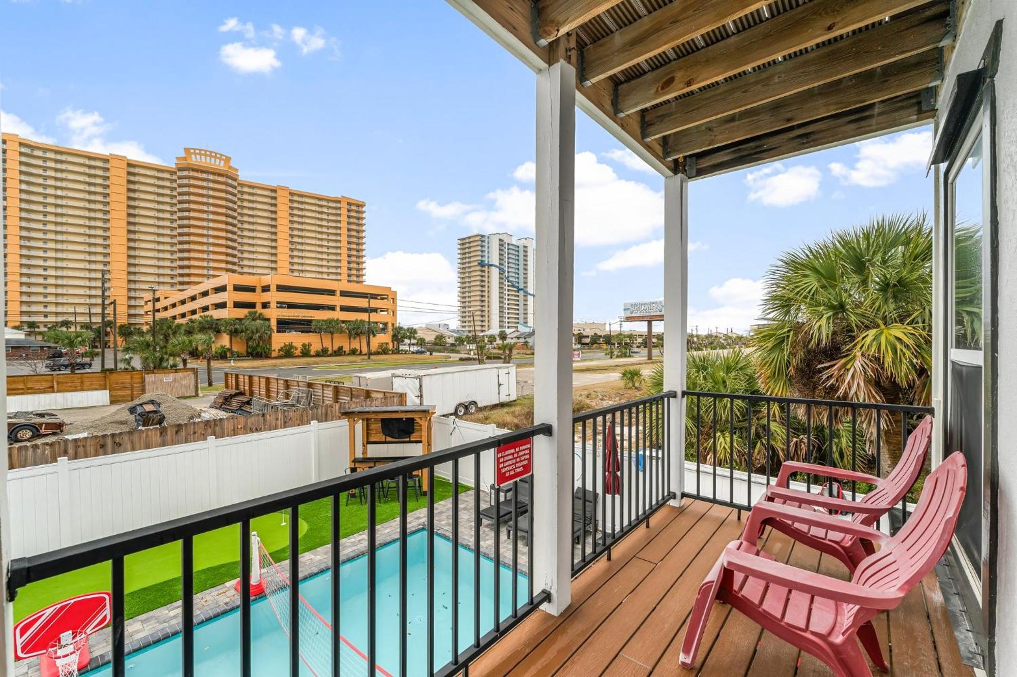 Juicy Vibes Pool Golf Grill Bar Games Near * Panama City Beach